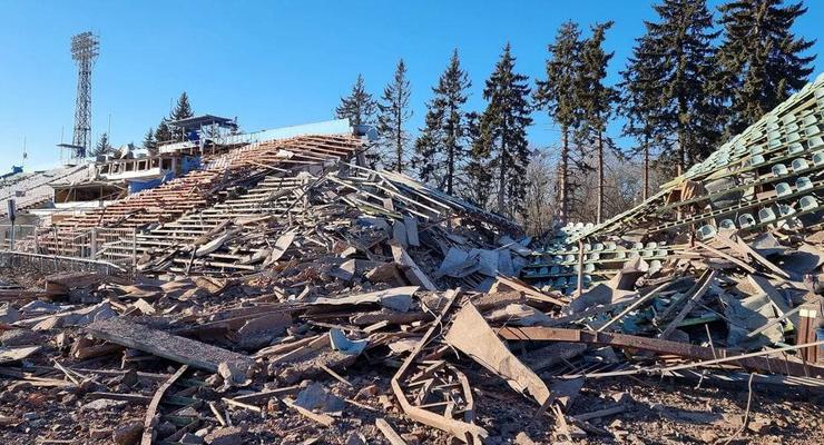 РФ разрушили стадион ФК "Десна" в Чернигове и библиотеку