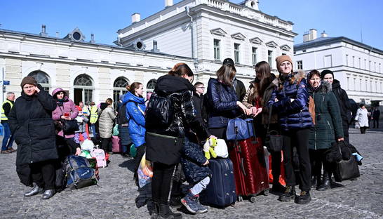 Германия попросила Польшу снизить приток украинских беженцев