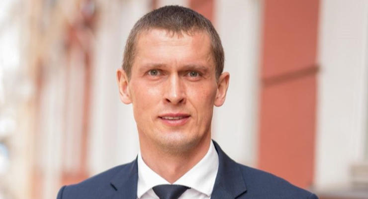 Лидер фракции консерваторов Латвии подал заявление об отставке, чтобы стать украинским добровольцем