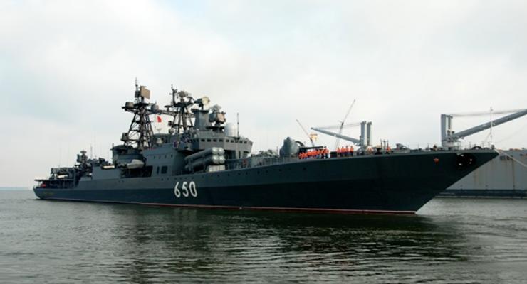 Мариуполь начали обстреливать из кораблей - Азов