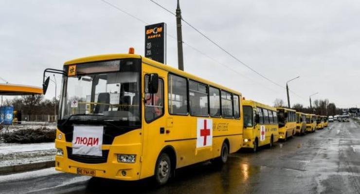 Боевики "ДНР" захватили эвакуационную колонну под Мариуполем