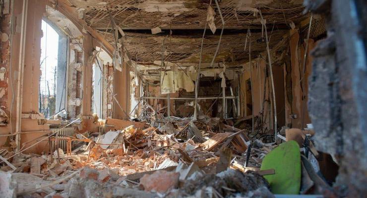 "Руины": Как выглядит корпус университета Каразина после обстрелов