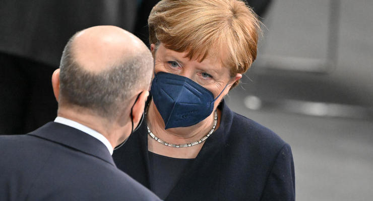 Меркель считает правильным свое решение не принимать Украину в НАТО в 2008 году