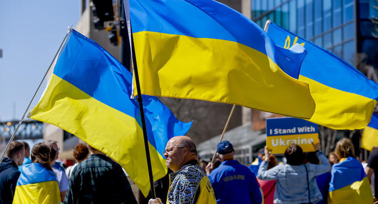 Украинцы стали меньше хотеть в НАТО и больше в ЕС – опрос
