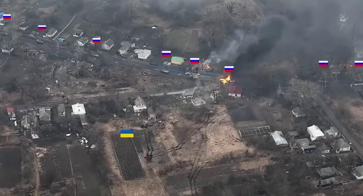 Один против колонны: На видео попал подвиг украинского танка