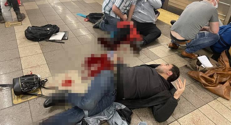В метро Нью-Йорка произошла стрельба: есть погибшие