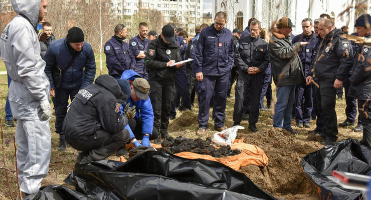 В Буче уже 403 жертвы, начали раскапывать вторую братскую могилу