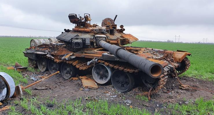 Защитники из 128 бригады уничтожили основной танк РФ