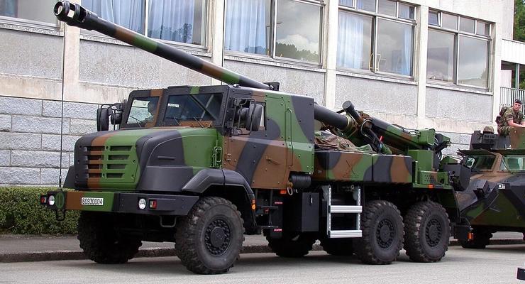 Франция даст Украине артиллерию и научит ВСУ пользоваться ей — Макрон