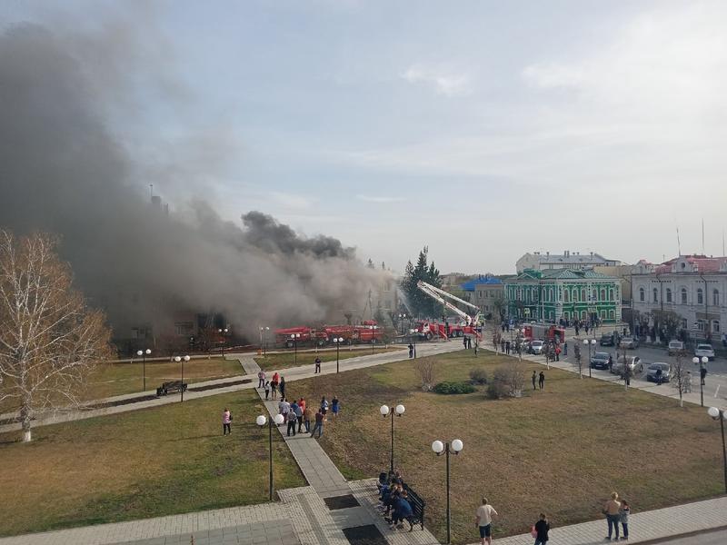В РФ сильное возгорание торгового центра. / РИА Новости