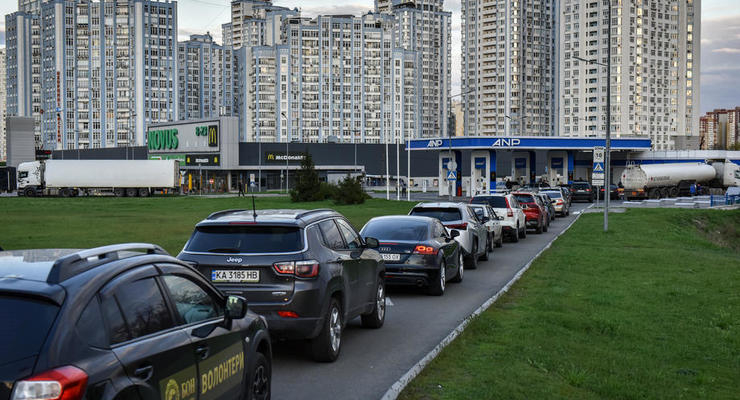 Киевлян призвали не передвигаться на частном автотранспорте без нужды