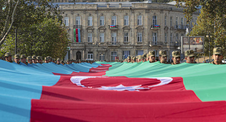 Посольство Азербайджана вернулось к работе в Киеве