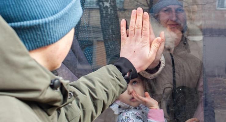 Эвакуация из блокады: Часть мариупольцев уже прибыла в Запорожье