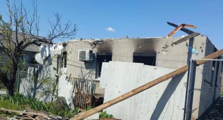 На Луганщине оккупанты обстреляли химзавод, больницу и десятки домов