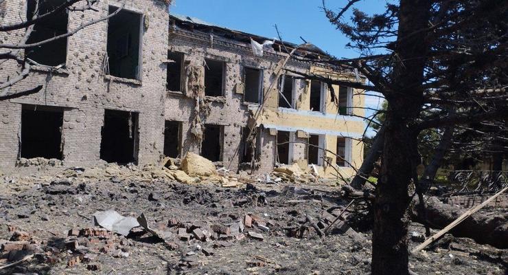 В Донецкой области оккупанты разрушили 53 гражданских объекта