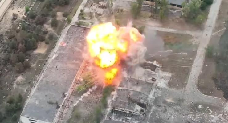 ВСУ впервые в истории уничтожили российскую САУ "Тюльпан" (видео)