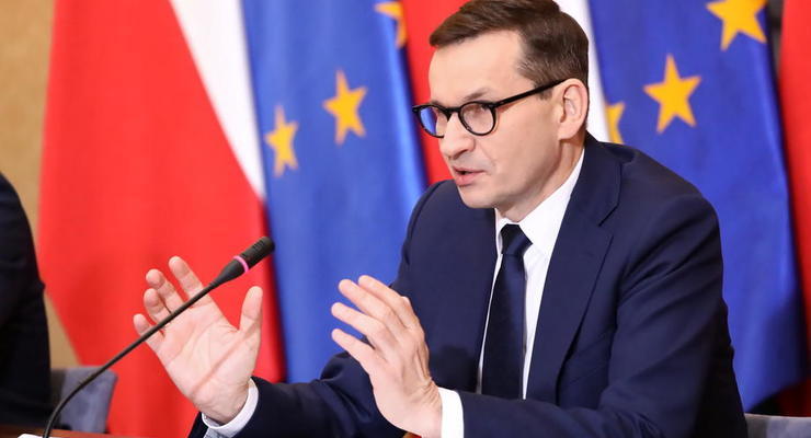 Польша предложила спецпошлины для тех, кто покупает нефть у РФ