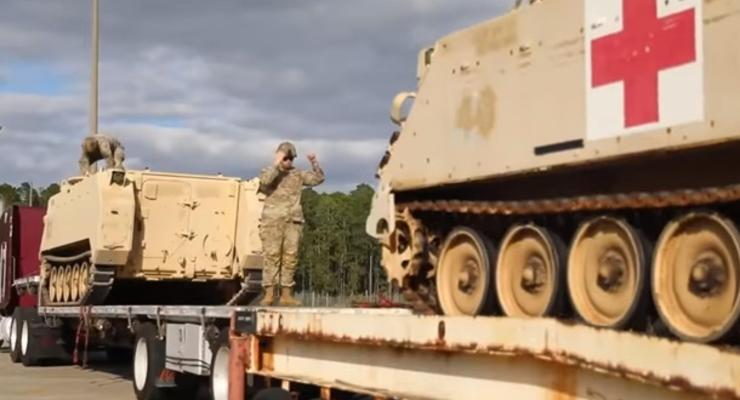 США отправляют в Украину бронетранспортеры M113