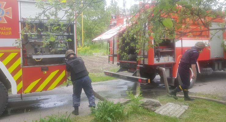 На Харьковщине из-за обстрела загорелось общежитие школы-интерната