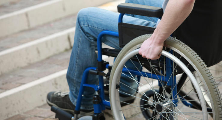 В России пришла повестка инвалиду-колясочнику, который не видит с рождения