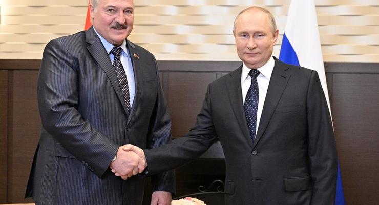 "Лукашенко давал знаки, что петляет", – Енин о нападения Беларуси