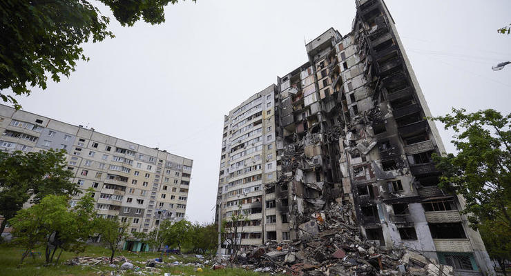 В Харькове из-за обстрелов горела школьная библиотека, погибла женщина