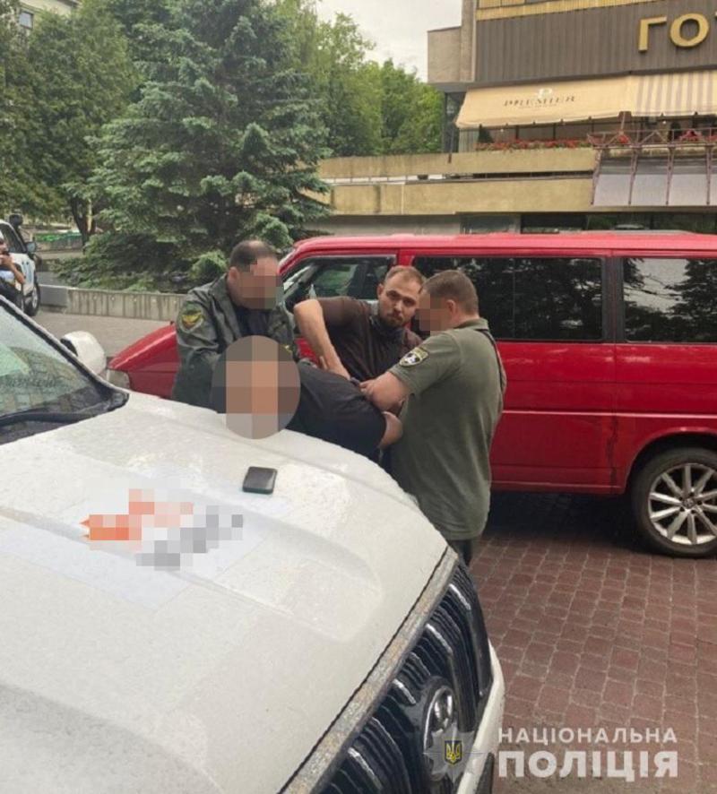 Процесс задержания подозреваемого / kyiv.npu.gov.ua/