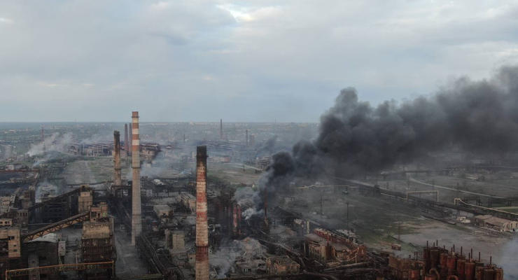 Стало известно, сколько вертолетов потеряла Украина во время рейдов на Азовсталь