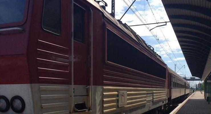 Уклонист спрятался в туалете поезда, чтобы сбежать из Украины