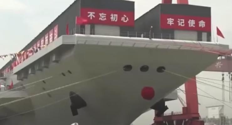 Китай спустил на воду третий авианосец