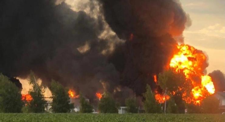 На нефтебазе возле Днепра взорвался резервуар, есть жертвы