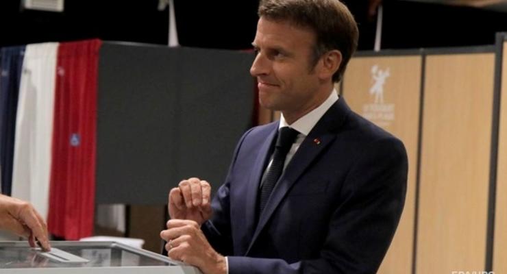 Партия Макрона победила во втором туре парламентских выборов во Франции