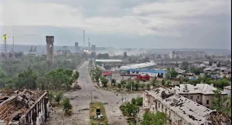 Россияне ударили по "Азоту", возле Сиротиного ВСУ сдержали штурм - Гайдай