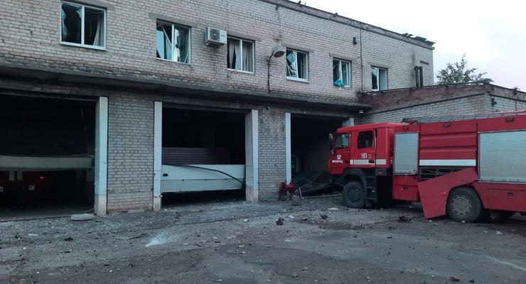 Войска РФ обстреляли пожарную часть в Донецкой области: ранены спасатели