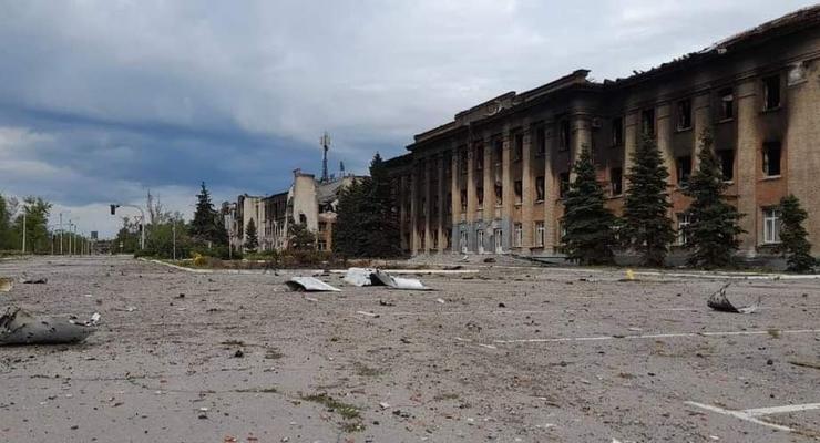 Войска РФ пытаются блокировать Лисичанск, артиллерией уничтожают город - Гайдай