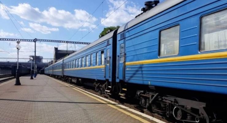 Появились дополнительные пригородные поезда из Киева
