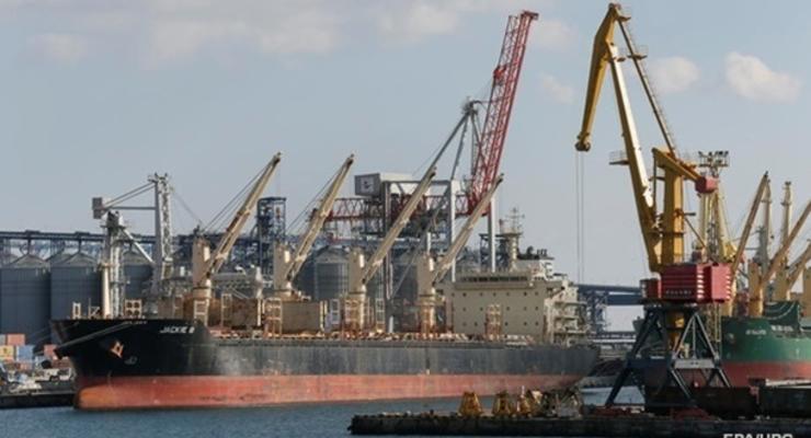 В портах Украины заблокировано около 80 иностранных кораблей