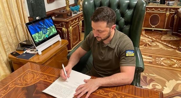 Зеленский утвердил решение СНБО о реестре олигархов