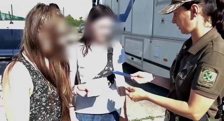 Продавали девушек в секс-рабство в Польшу: обезврежена преступная группа