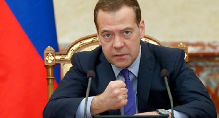 Медведев заявил, что санкции могут стать поводом для войны