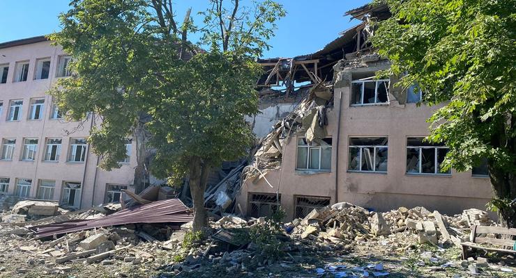 Оккупанты из РСЗО обстреляли Херсонщину: разрушена школа