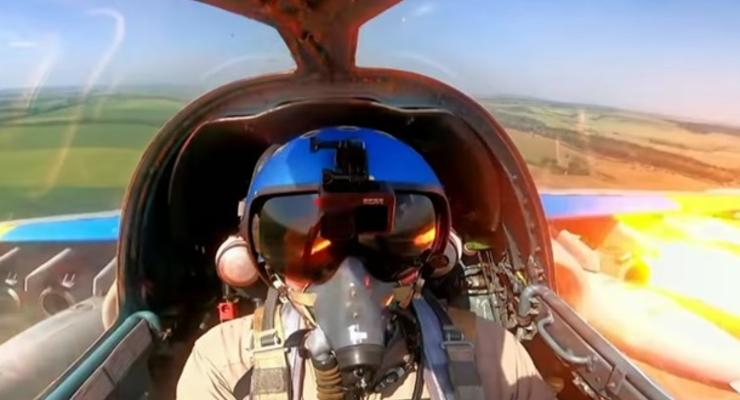 В Сети показали видео атаки Су-25 из кабины пилота