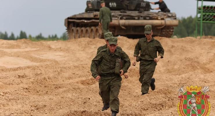 Лукашенко начал военные учения возле украинской границы