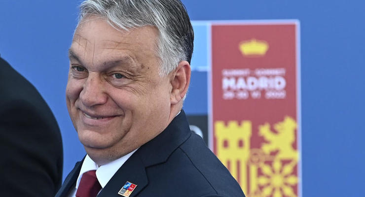 Венгрия призвала отменить санкции против России