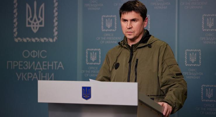 Подоляк об ударах по Донбассу: "Освобождаем заложников, а РФ убивает"