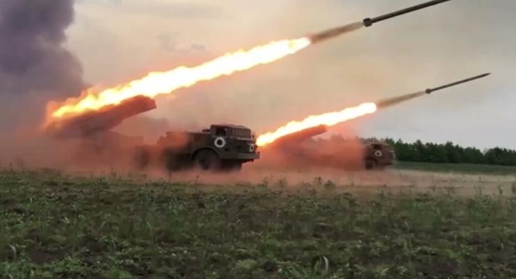 Войска РФ снова обстреливают Никополь