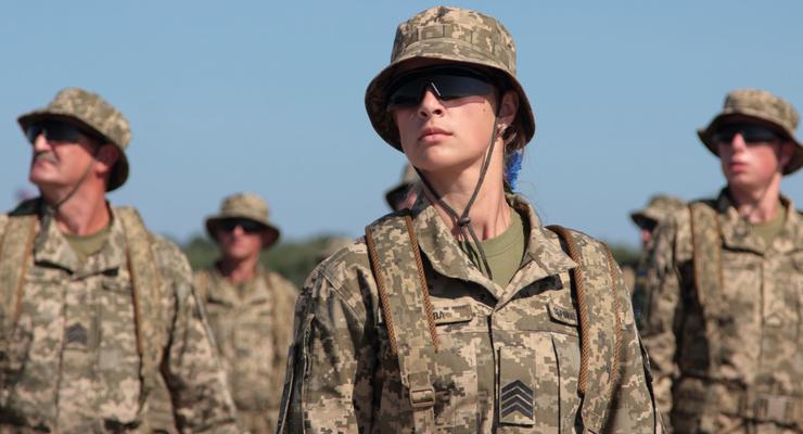 В ВСУ появится военная форма специально для женщин