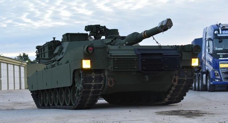 До Польщі почали прибувати американські танки Abrams