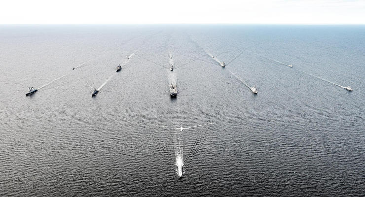 В Черном море впервые с февраля начались военные учения НАТО