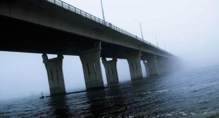 В сети сообщают об ударах по Антоновскому мосту